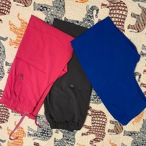 Scrub pants size small